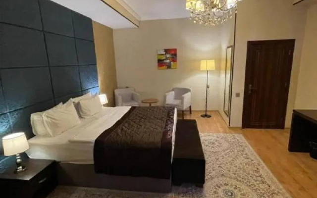Family Hotel Grand Mirror