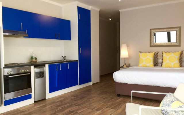 Four Seasons Apartments