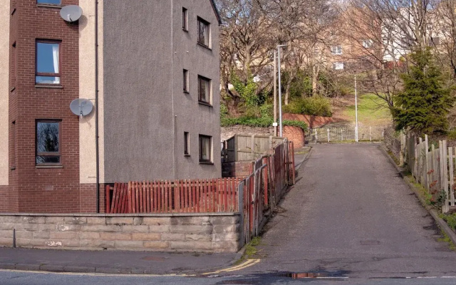 3-bedroom Apartment by Eden Project - Free Parking