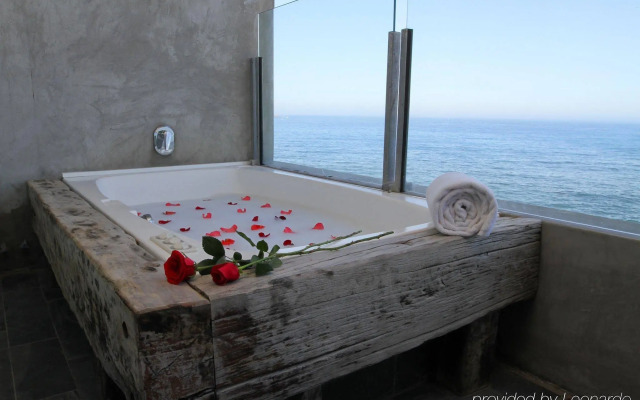 Radisson Blu Acqua Hotel & Spa Concon