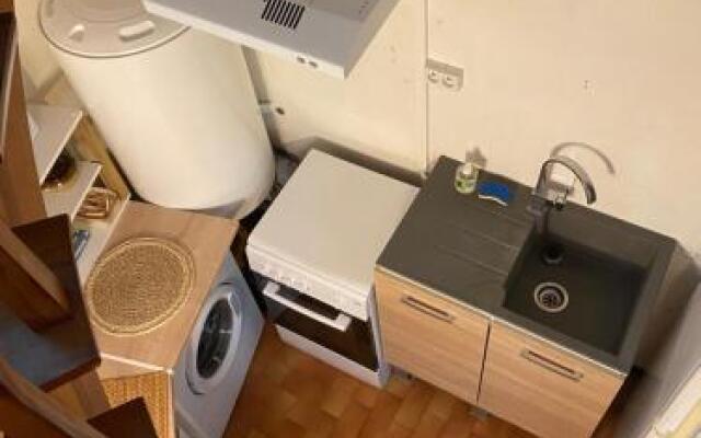 CHEZ ZIZOU - F2 CAP Dâ€™ANTIBES VERSANT OUEST