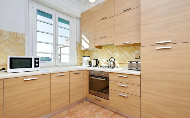 Luxury, Large Flat With Terrace on Vatican Walls