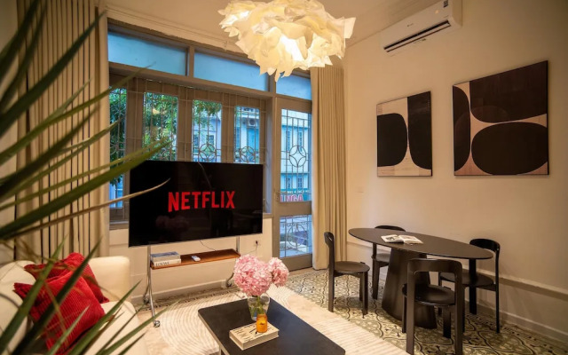 The Train Street Residence Ly Nam De