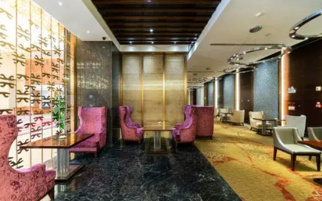 Huatai Hotel