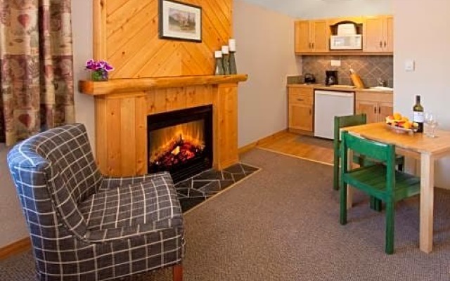 Bear Hill Lodge