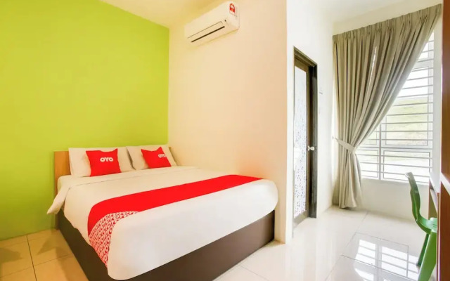 Capital O 91154 Oyo Super Cowboy Hotel Melaka