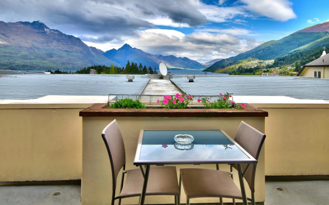 Melbourne Lodge