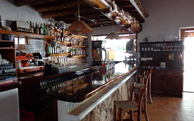 Benet Los Pinares Apartments