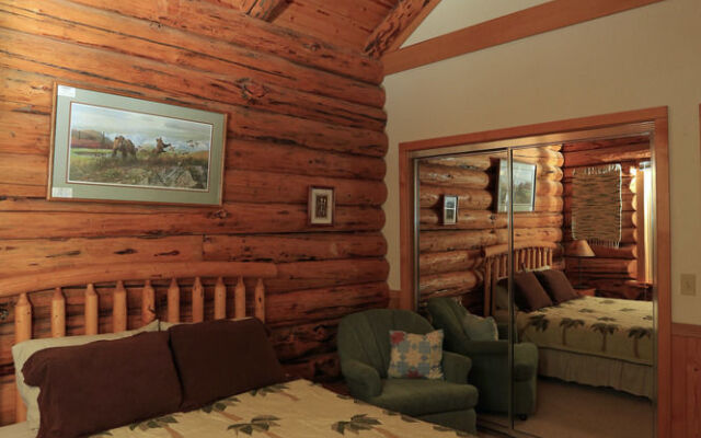 DiamondStone Guest Lodges