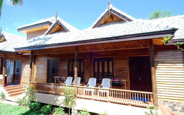 Baan Pakgasri Hideaway