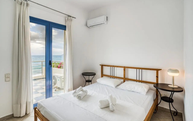 Popy's Beach House B1