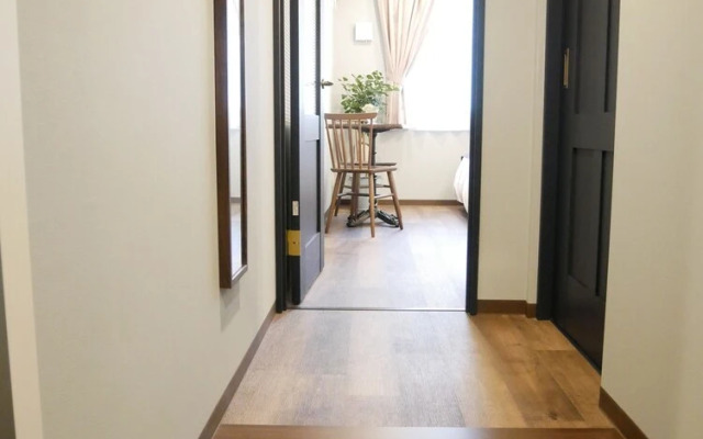 7 Rooms Hotel & Cafe