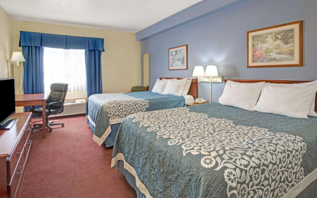 Ramada by Wyndham Sellersburg/Louisville North