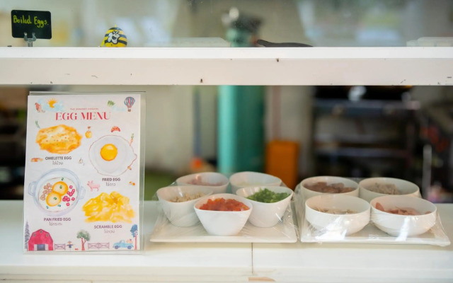 The Sea - Cret Hua Hin