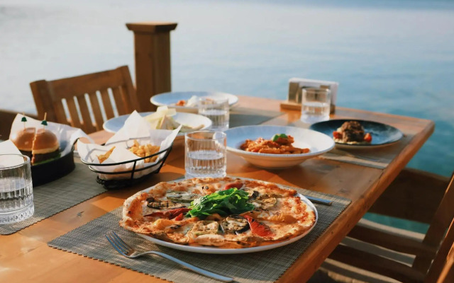 Lavinya Otel