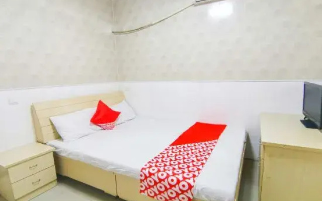 OYO Xinxiang Chengyi Hotel