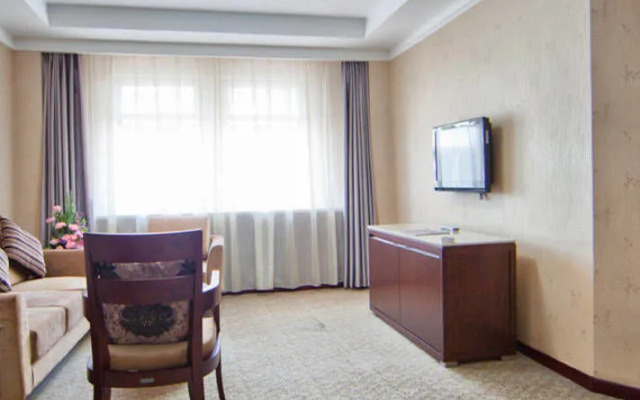 Chunyi Hotel
