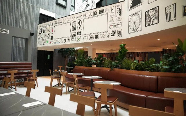 So City Hotel