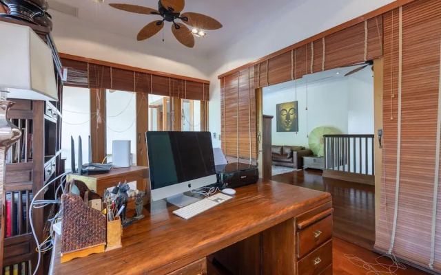 Large 6 Bed Luxury Villa on the Golf Course (PHJ)