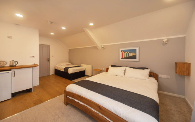 Windsor Hotel & Bar