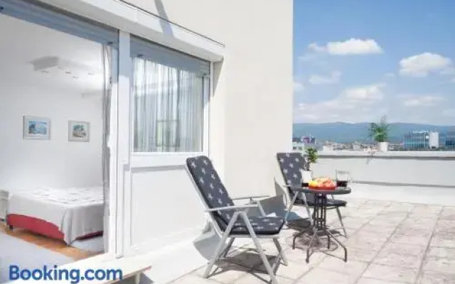 Amanda Apartment