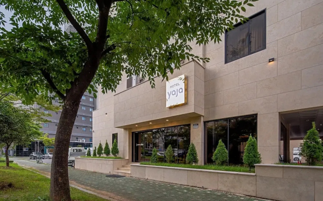 Yaja Hotel Peace Square branch