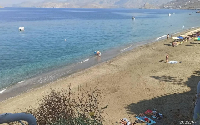 Beachside Retreat - Sleeps 4, Terrace & Views