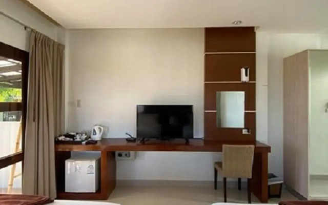 Sunset Beach Villas (Sha)