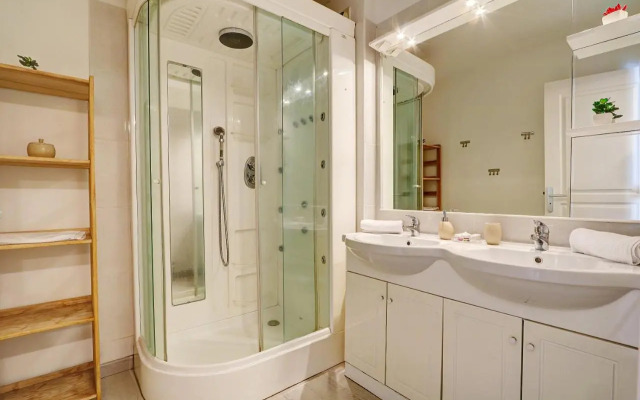 T3 - Le Frangipanier - 66m2 - Terrasse & Jacuzzi
