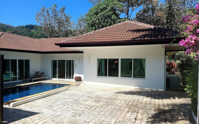 4 Br Private Pool Villa GA