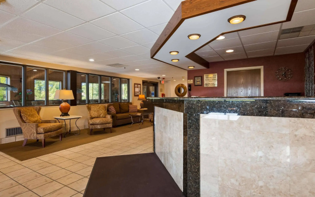 Best Western PLUS Caldwell Inn