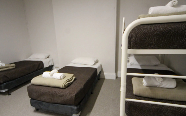 Seafield Tower Glenelg Apartment no 4