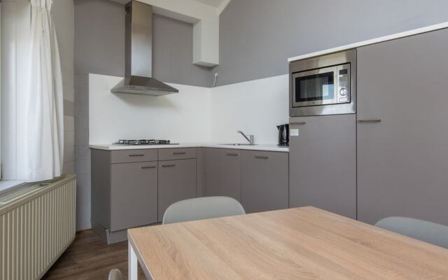 Restyled Bungalow with Dishwasher near Cozy Domburg