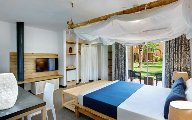 Veranda Pointe Aux Biches Hotel