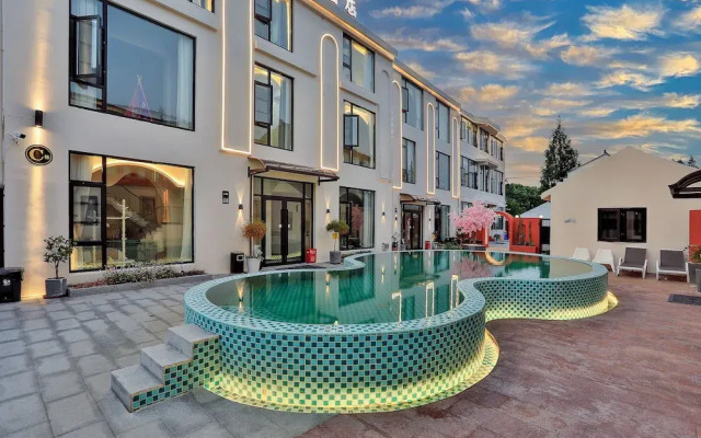 Xiangyun Qinzi hotel