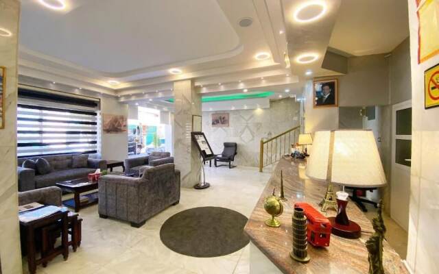 Alanbat Hotel