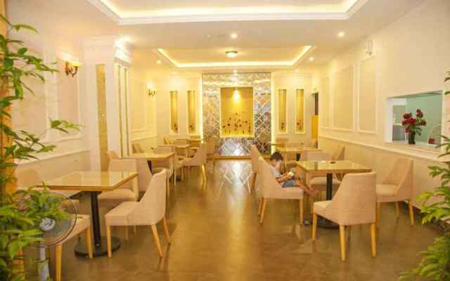 Elegant Hotel
