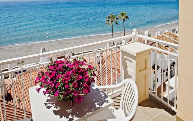 Perla Marina Hotel & Apartamentos