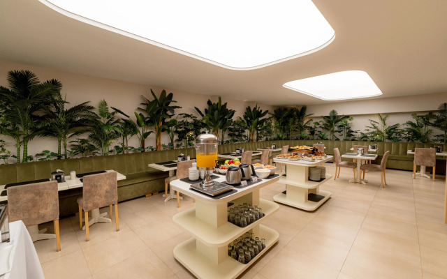 Sennac Hotel