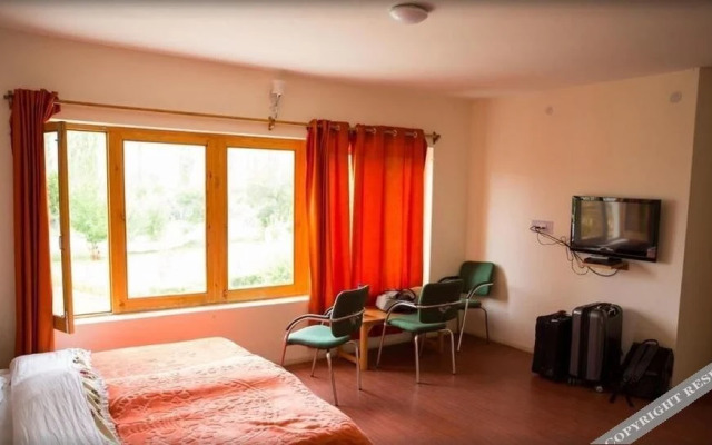 Hotel Karma Inn
