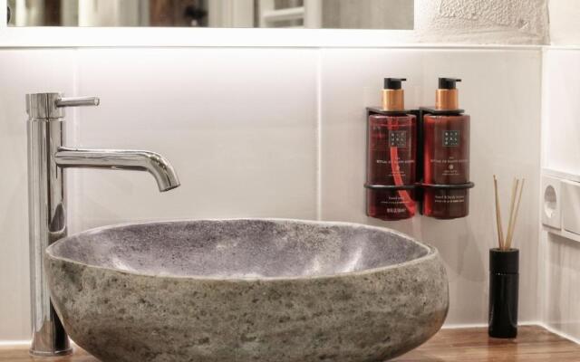 HOME Suites Apartment 5