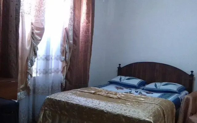 Nadikvari Hotel