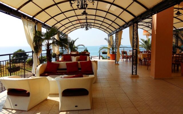 Grand Hotel St.Vlas - Menada Apartments