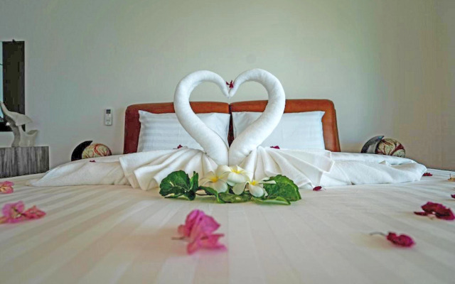 Phi Phi Mountain Beach Resort