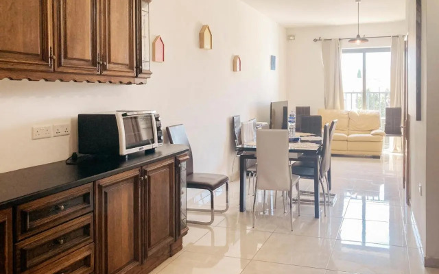 XL Central Home - Sleeps 10 people