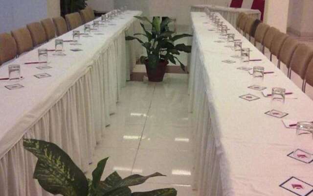 Clarks Inn Kailash Colony