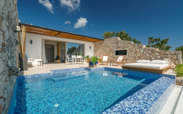 Emerald Classic Villas
