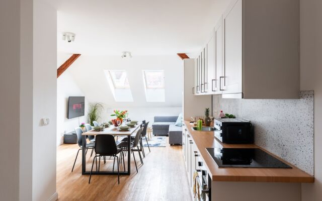 Apartment near Bertramka garden