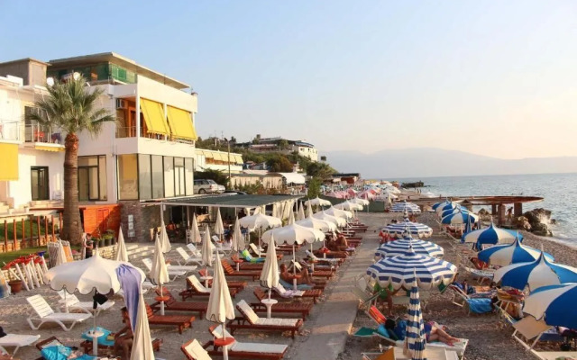 Palmanova Beach Mardok