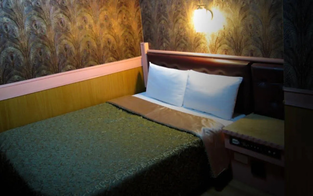 One Plus One Hotel